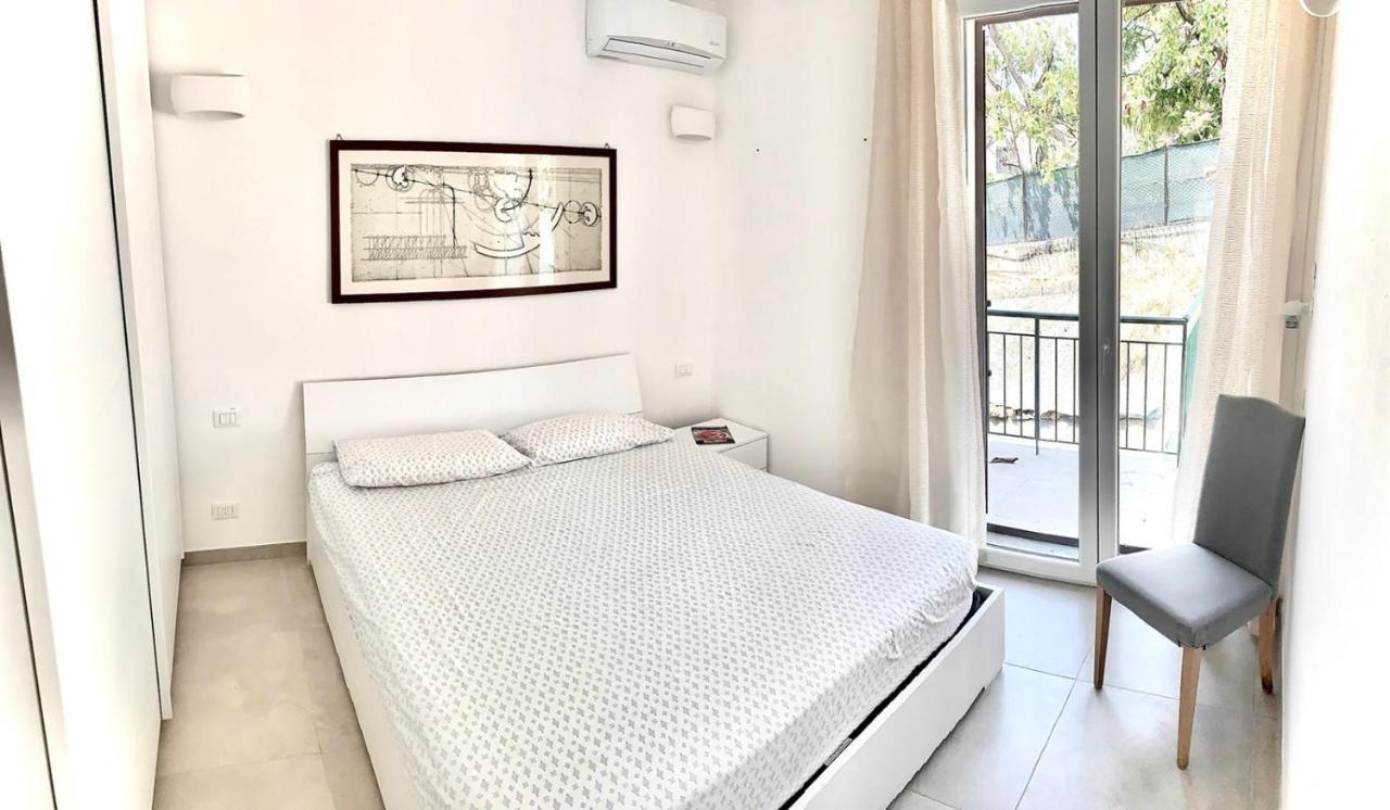 Ferienwohnung Officine Bel Sit Bordighera Exterior foto